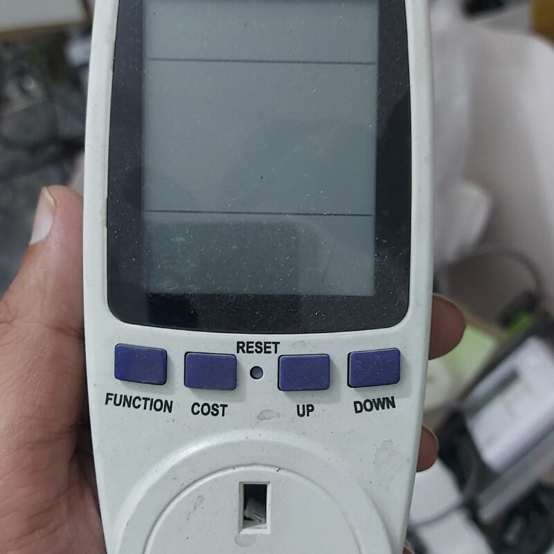 Digital Watt meter Watt Monitor Electrcity Consumption